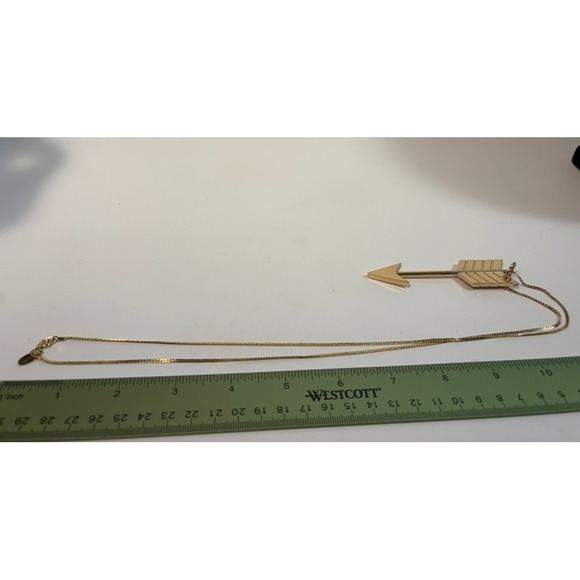 Vintage Necklace Park Lane Gold Tone 28 Inches Huge Chunky Arrow Pendant - Picture 6 of 6